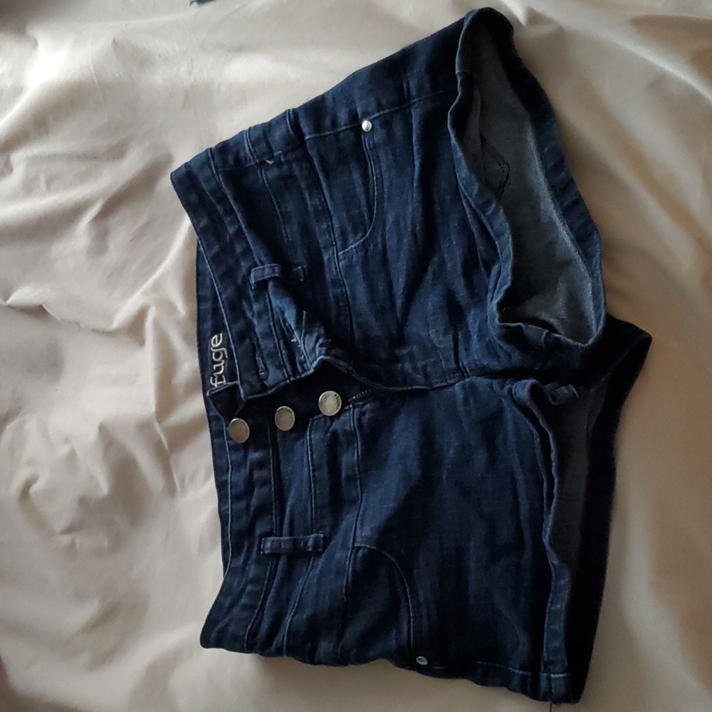 Refuge, 4, dark blue denim